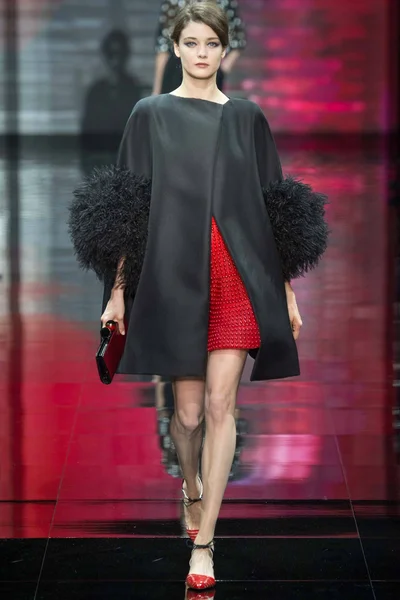 Look 32